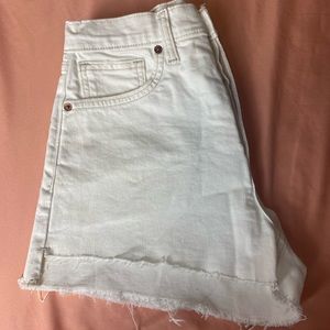 White Arizona shorts